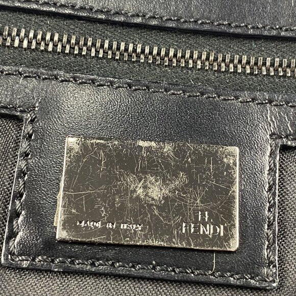 Fendi Large Baguette Bag - Picture 14 of 16